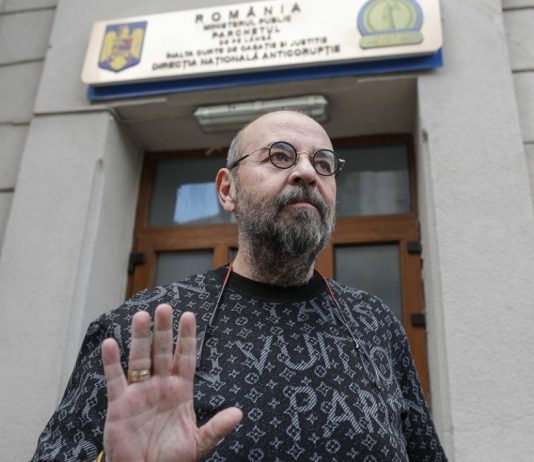 Procurorii DNA au efectuat percheziții acasă la Piedone