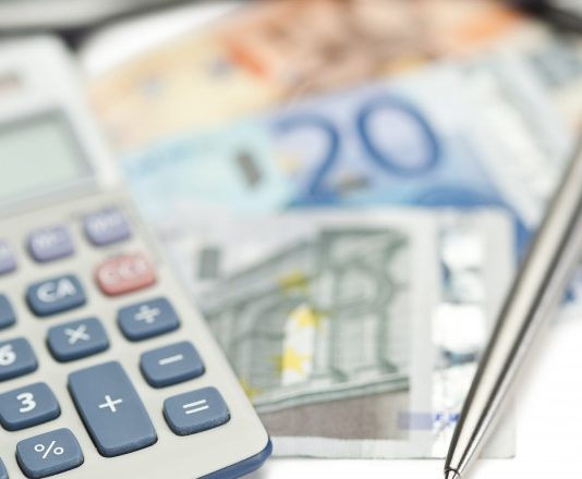 Datoria României a trecut de 60% din PIB