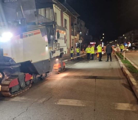 Târgu Jiu: Atenție, șoferi! Trafic restricționat. Edilitara continuă asfaltarea străzilor