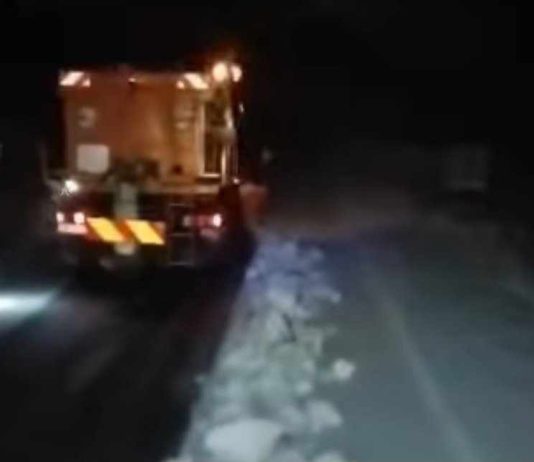 Ninge la Rânca. S-a intervenit pentru deszăpezirea drumului