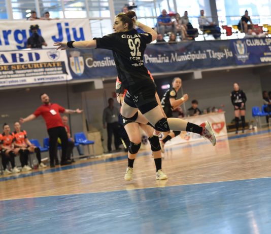 Handbal: CSM Târgu Jiu a învins Iașul. Gorjencele au în față trei jocuri decisive