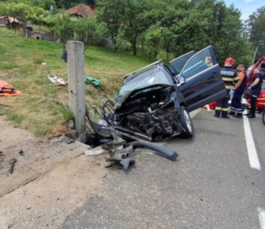 Familie din Gorj distrusă: Nepoțica și bunica au murit într-un accident rutier
