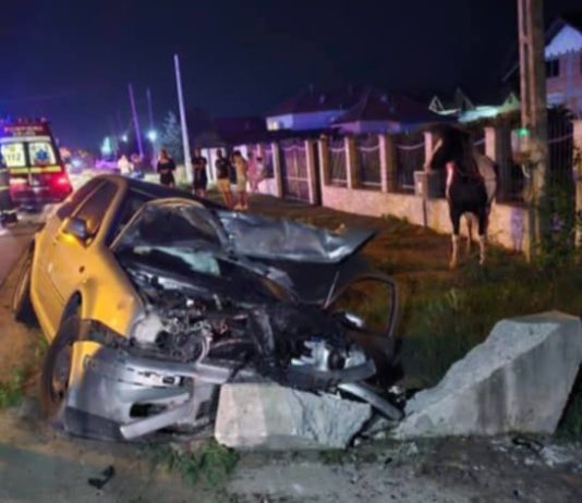 Târgu Jiu: Trei bărbați transportați la spital după accidentul de la Iezureni