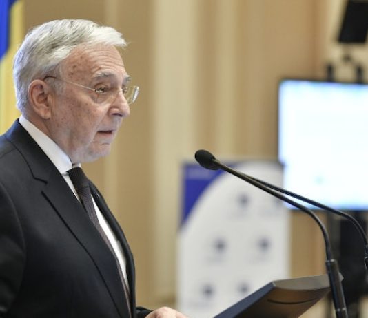 Isărescu: Nu ne permitem scăderea TVA sau indexarea pensiilor