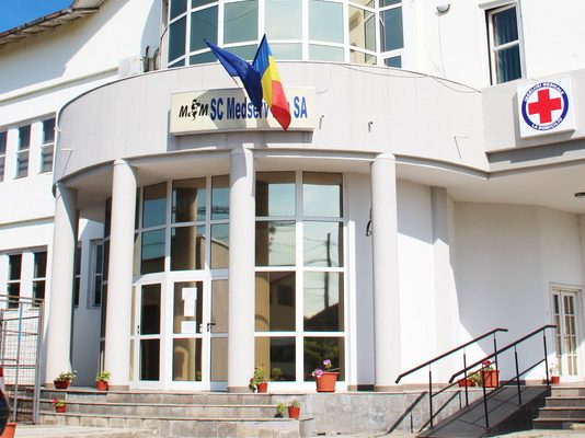 Târgu Jiu: Delapidare de sute de mii de lei la MEDSERV MIN! Economistul a fost încătușat