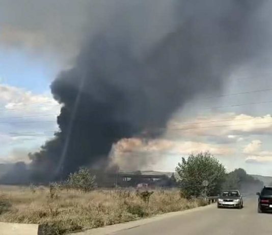 Incendiu de proporții la intrare în Rovinari