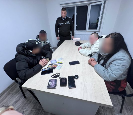 Târgu Jiu: Amendați pentru jignirea și amenințarea unor elevi