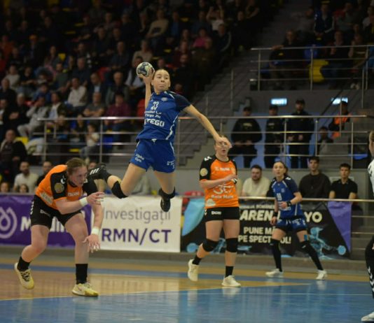 Handbal – Cupa României: Ratările au făcut diferența. CSM Târgu Jiu pierde în fața celor de la Minaur Baia Mare
