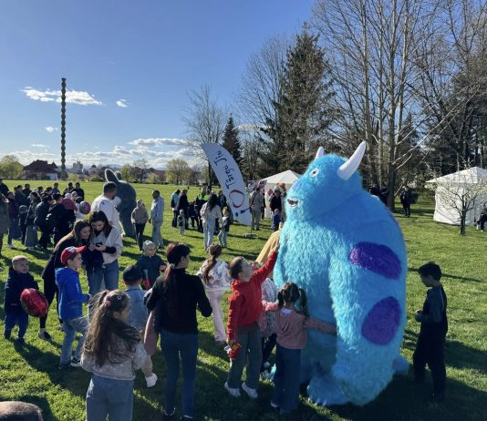Târgu Jiu: A fost petrecere mare în Parcul Coloanei! Copiii sunt așteptați și joi, de la 16:30