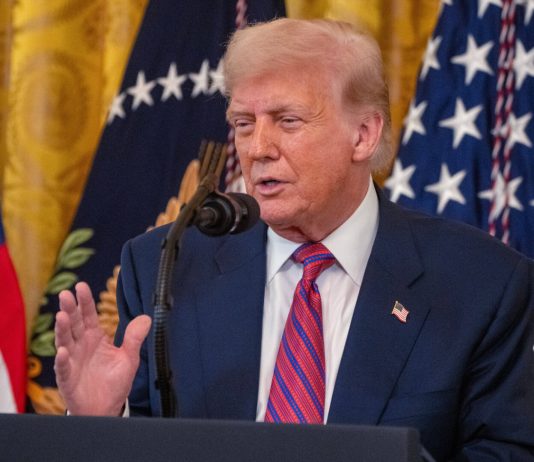 Trump a anunțat un armistițiu de două săptămâni în războiul cu Iranul