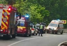 Accident în Defileu. Două persoane au fost transportate la spital