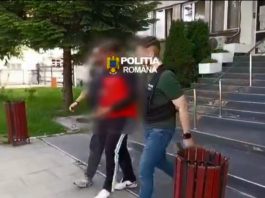Gorj: A intrat peste ei în casă și a tăiat-o pe mâini și pe picioare