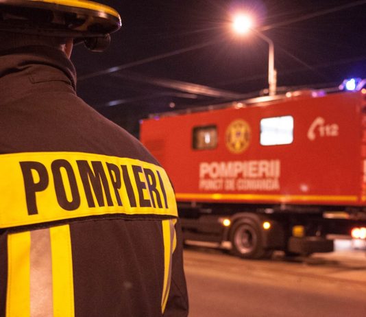 Târgu Jiu: Neputincios în propria casă, a strigat, cerând ajutorul vecinilor. Pompierii au intervenit