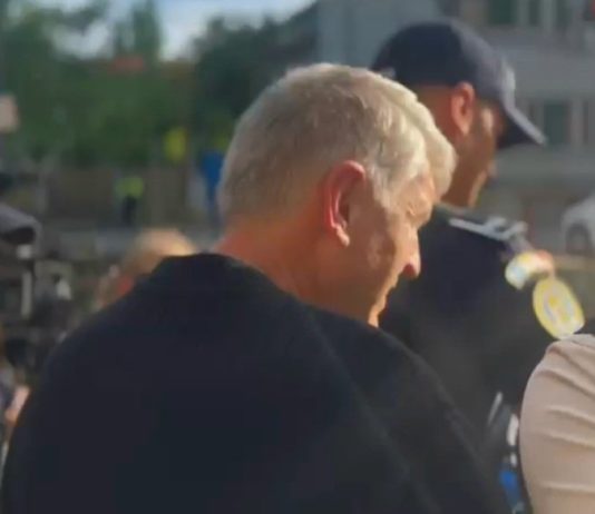 Fostul preot Cristian Pomohaci este acuzat de viol asupra unui minor și agresiune sexuală. A fost reținut