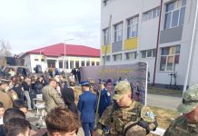 Gorj: Militarii merg prin școlile județului. Urmează Ziua Armatei României