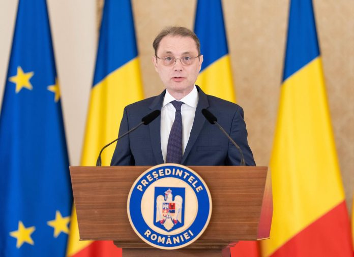 niculescu lluca.