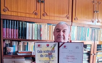 Gala scriitorilor din Oltenia: Poeții gorjeni Spiridon Popescu și Adrian Frățilă distinși cu Premiul ”Opera Omnia”